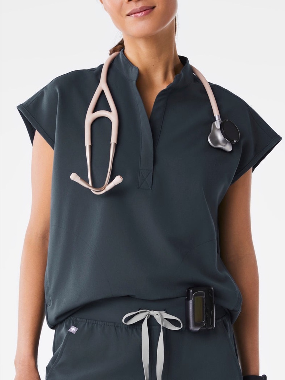 Figs Women's dark harbor Sleeveless Scrub Top & Joggers Set - Picture 7 of 7